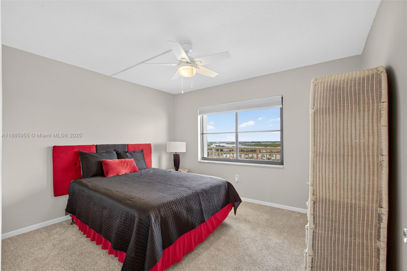 SEA PALMS CONDOMINIUM - Residential