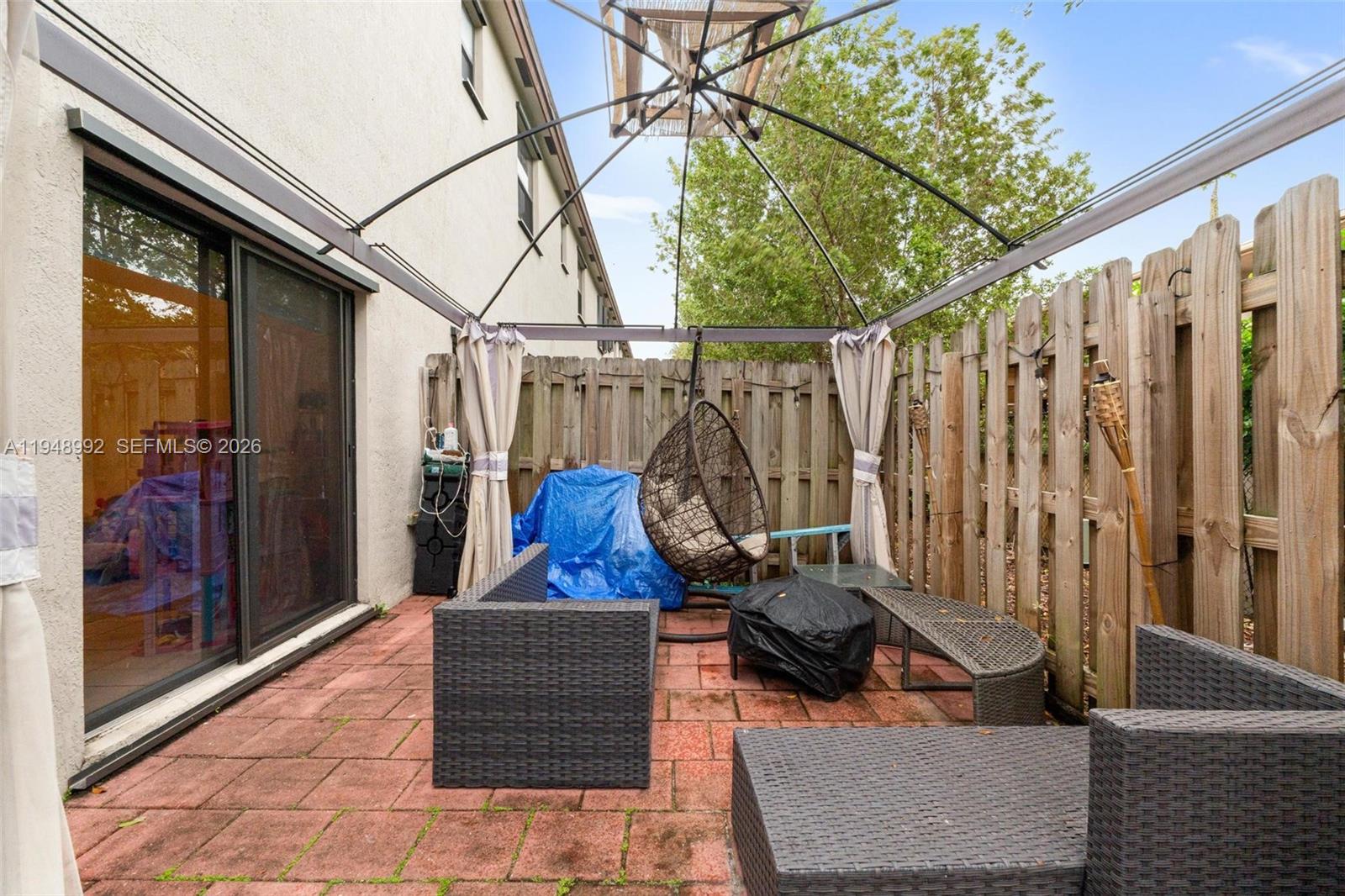 VIA VENTURA NEIGHBORHOOD - Residential