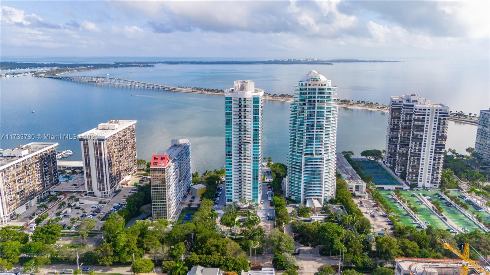 Property for Sale at 2101 Brickell Ave 1802, Miami, Broward County, Florida - Bedrooms: 1 
Bathrooms: 1  - $465,000