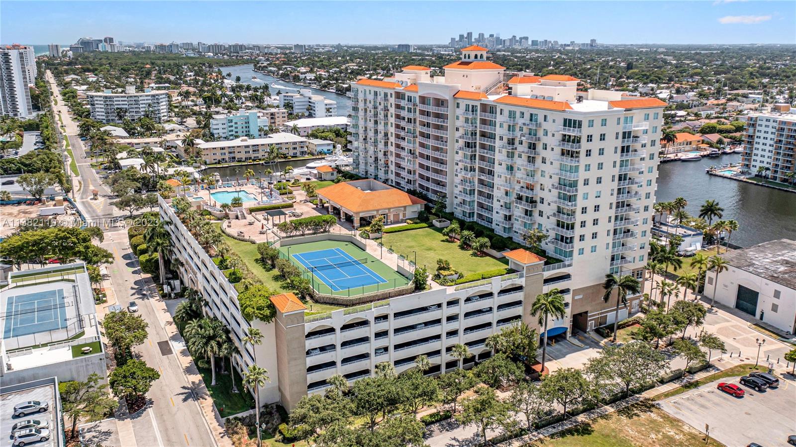 TIDES AT BRIDGESIDE SQUAR - Residential