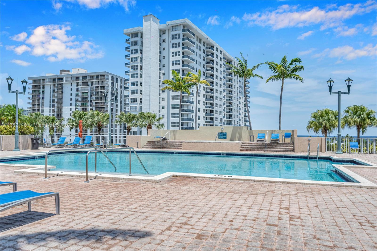 TIDES AT BRIDGESIDE SQUAR - Residential