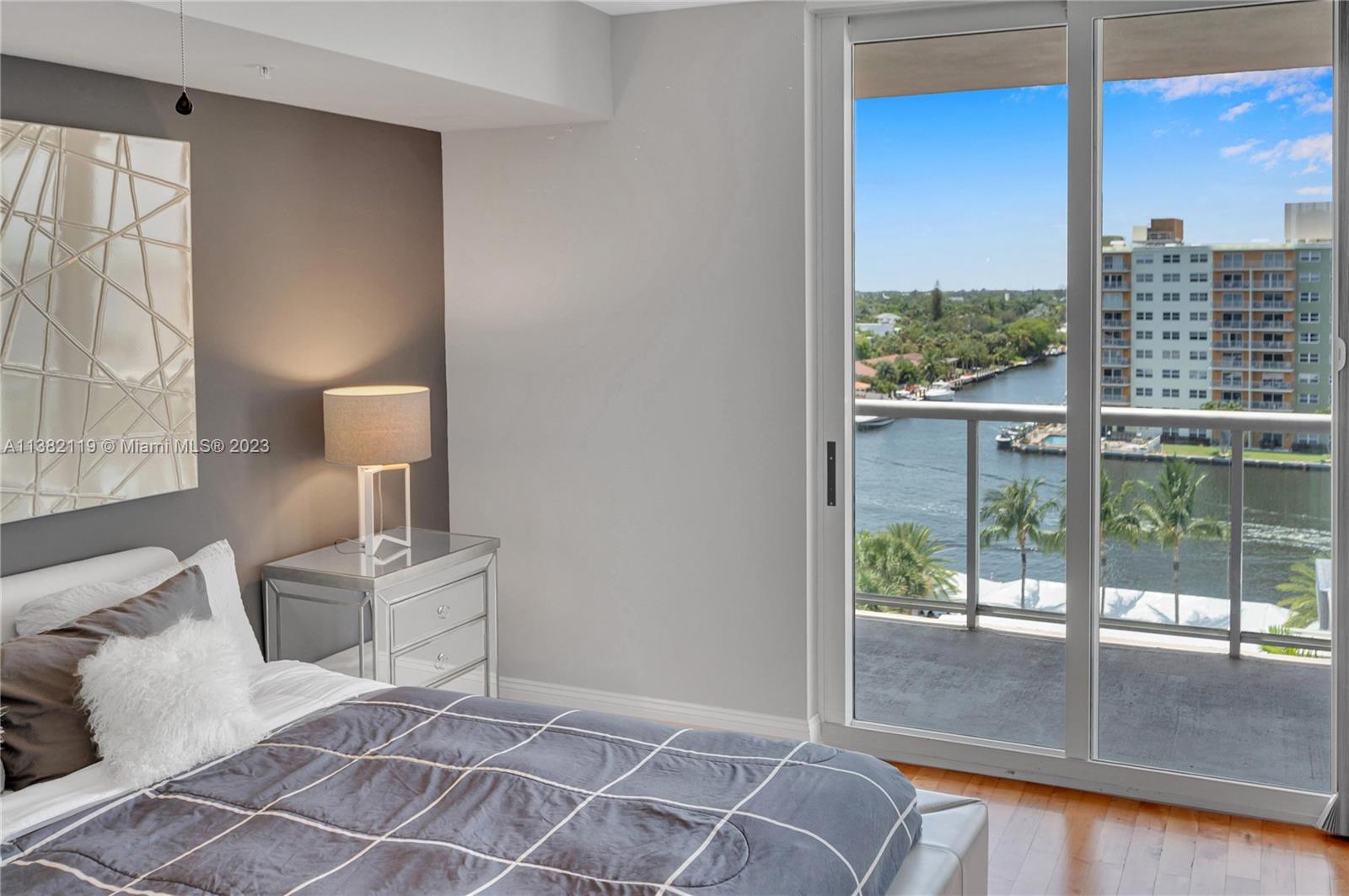 TIDES AT BRIDGESIDE SQUAR - Residential