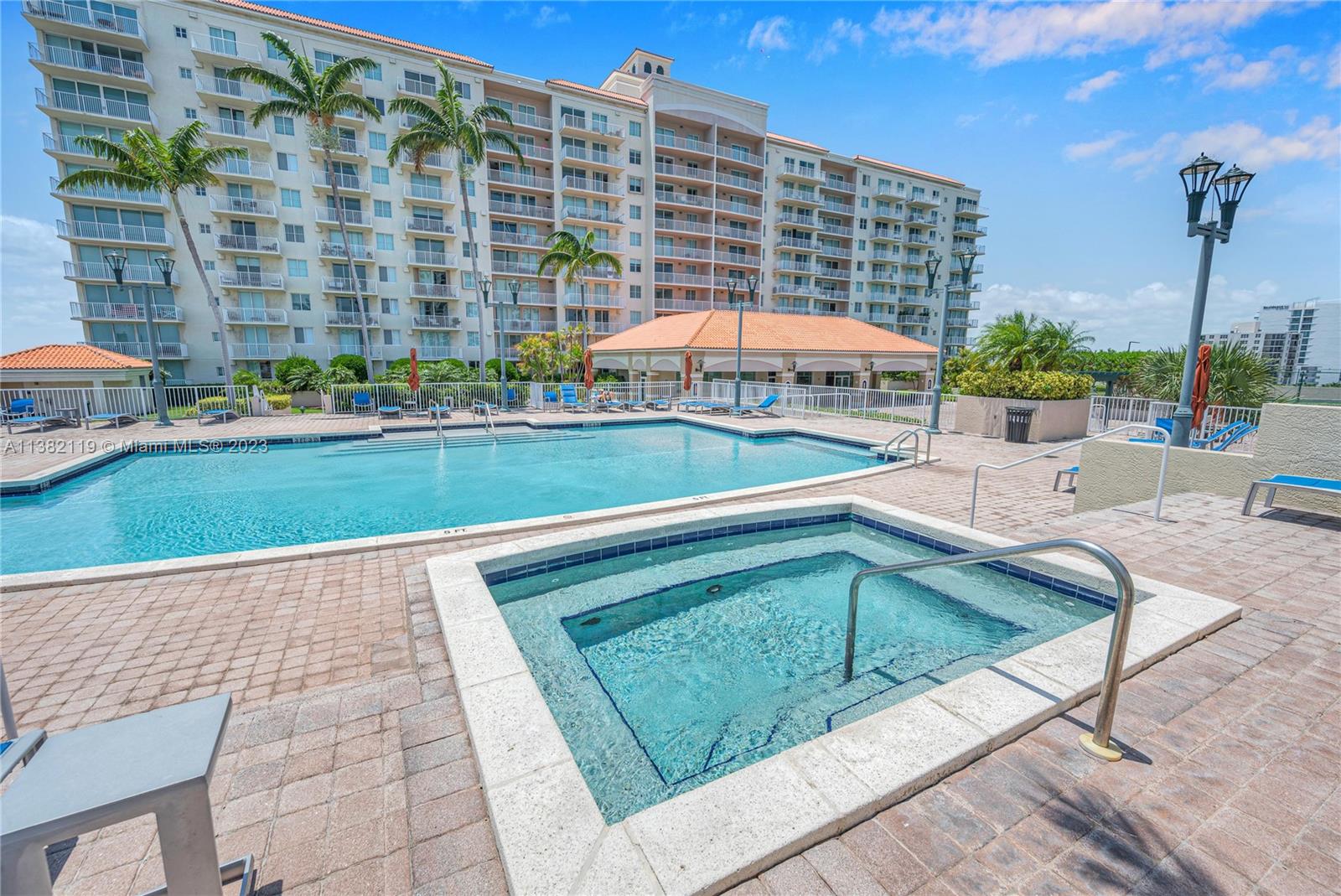 TIDES AT BRIDGESIDE SQUAR - Residential