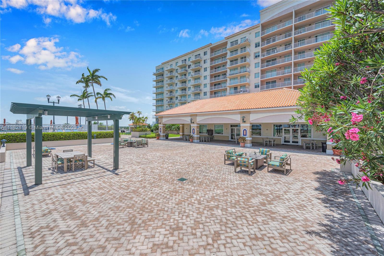 TIDES AT BRIDGESIDE SQUAR - Residential