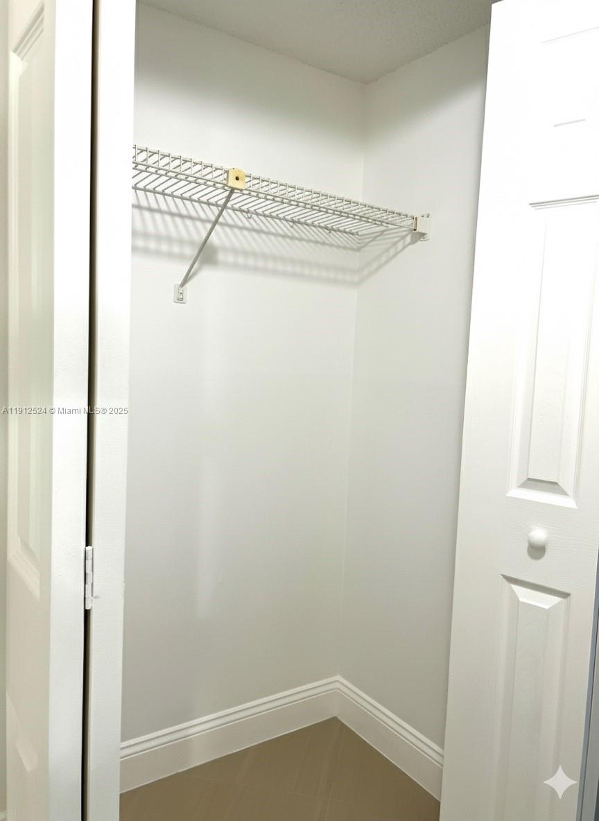 GARDENS AT BONAVENTURE 14 - Residential