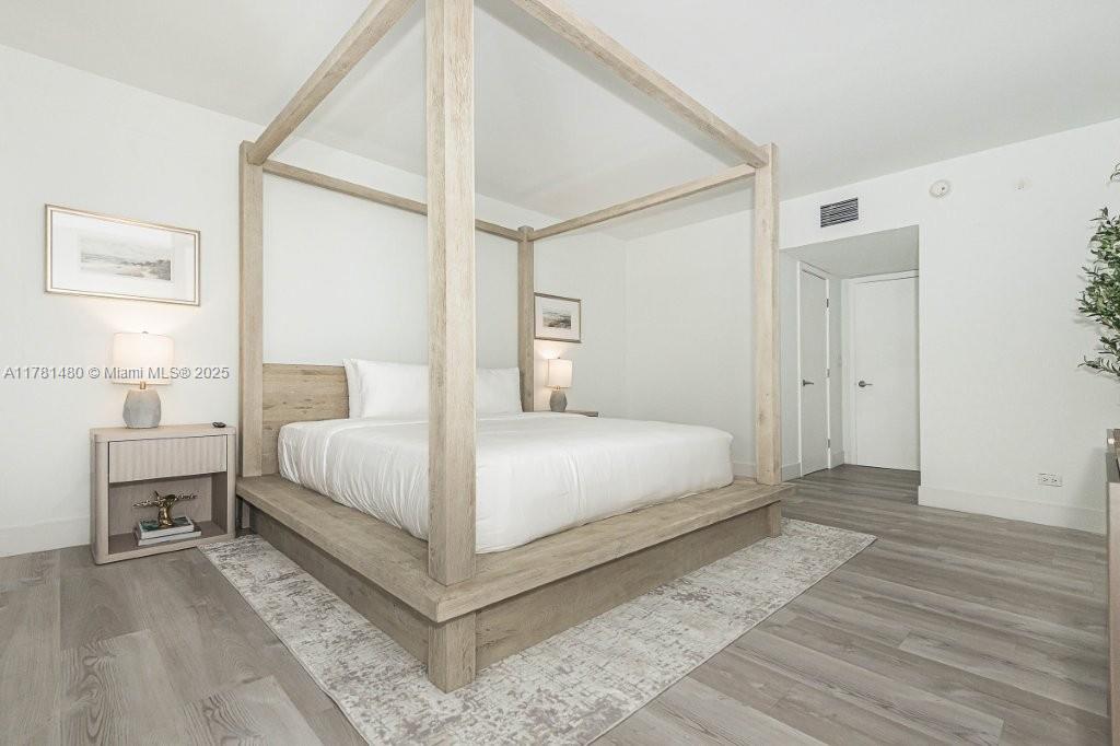 RONEY PALACE CONDO - Residential