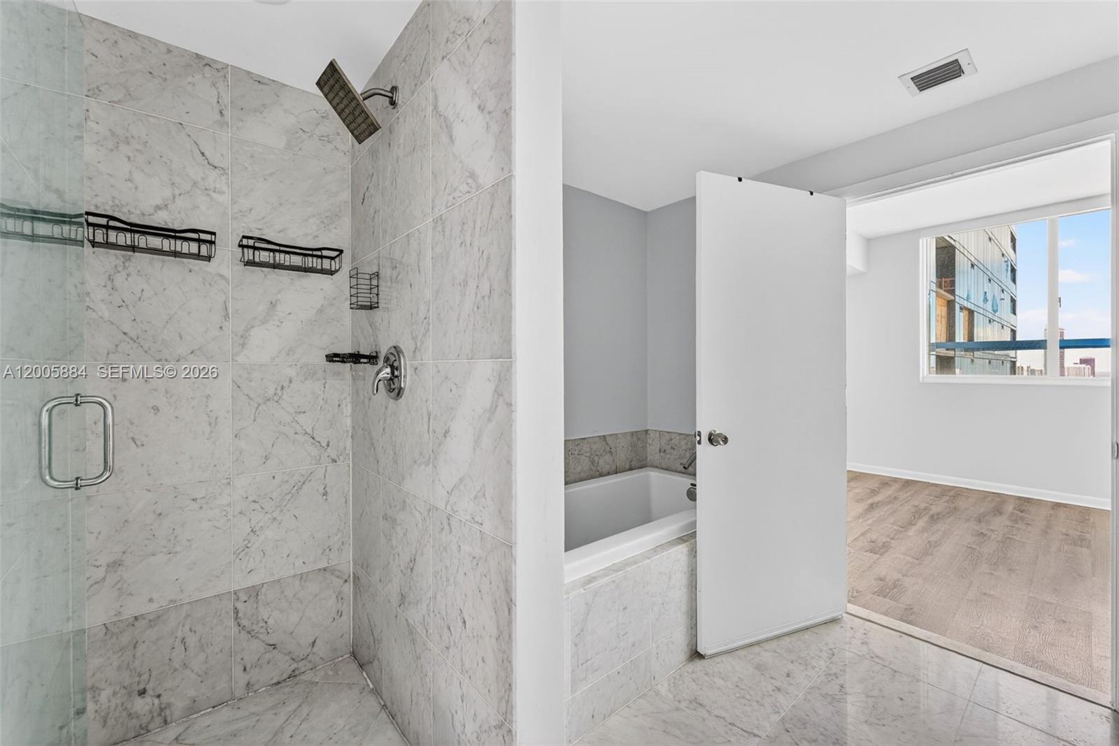 VIZCAYNE NORTH CONDO - Residential