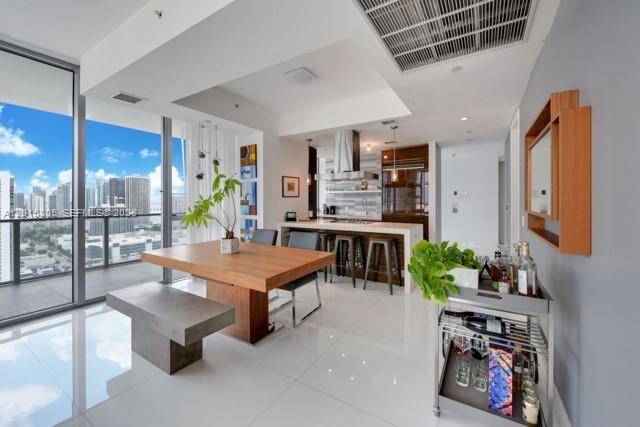 MARQUIS CONDO - Residential