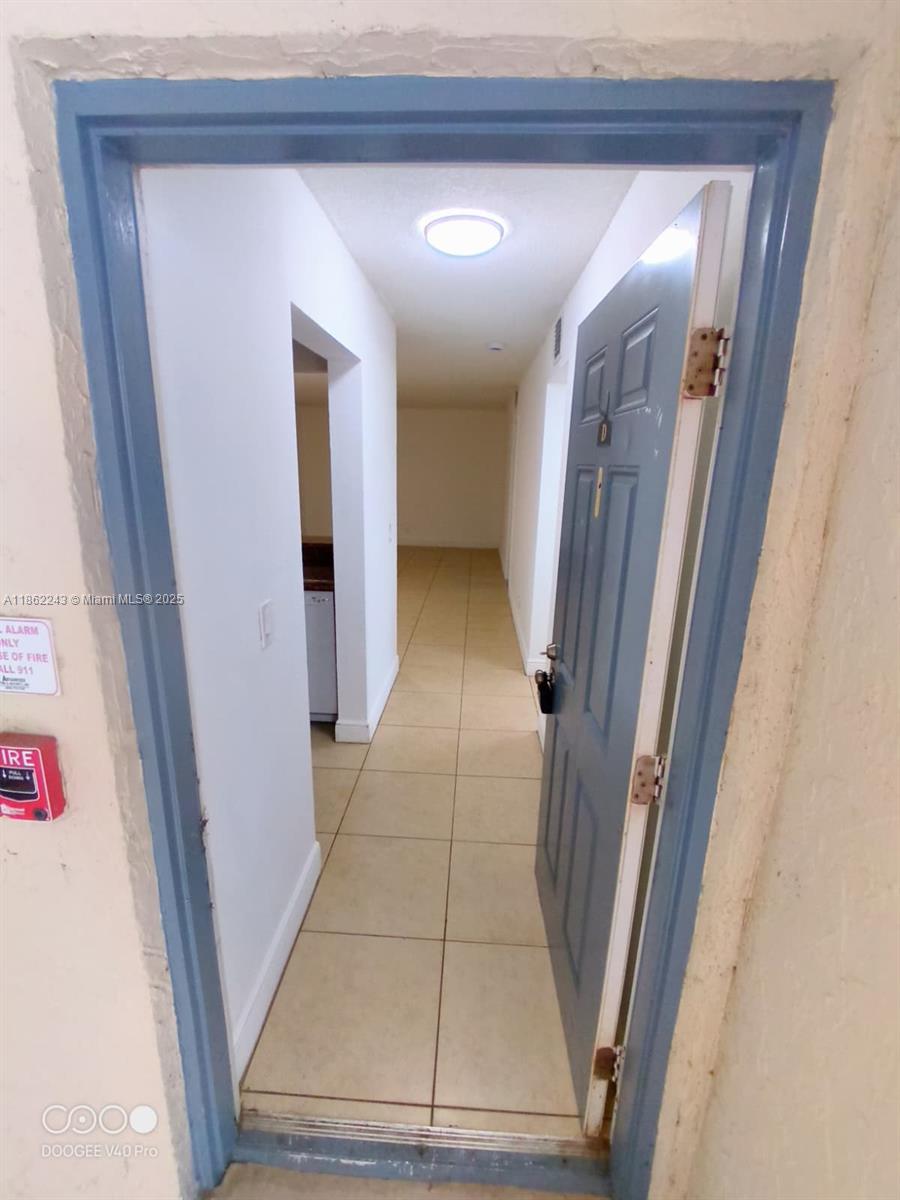 Beautiful unit 2 bedroom /2 bathroom with water canal view from living room. Title floors throughout. Washer and Dryer in the unit. Close to shopping center. Great community!