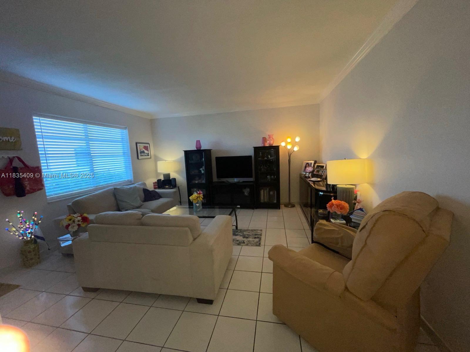 17000 NE 14th Ave 109