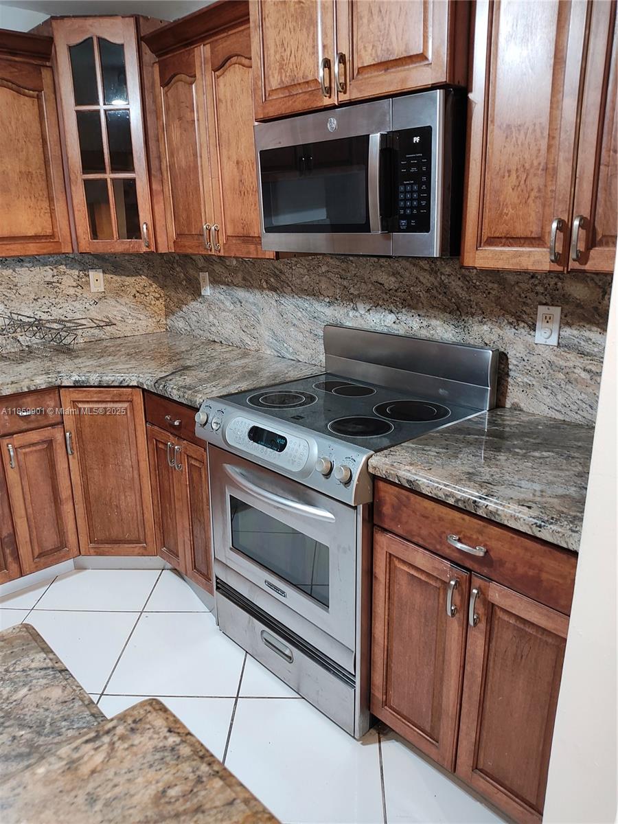 9735 NW 52nd St 411