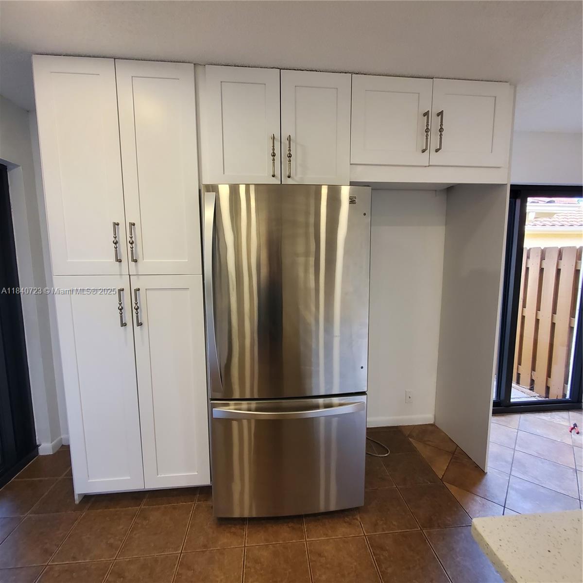 COUNTRY ISLES - Residential