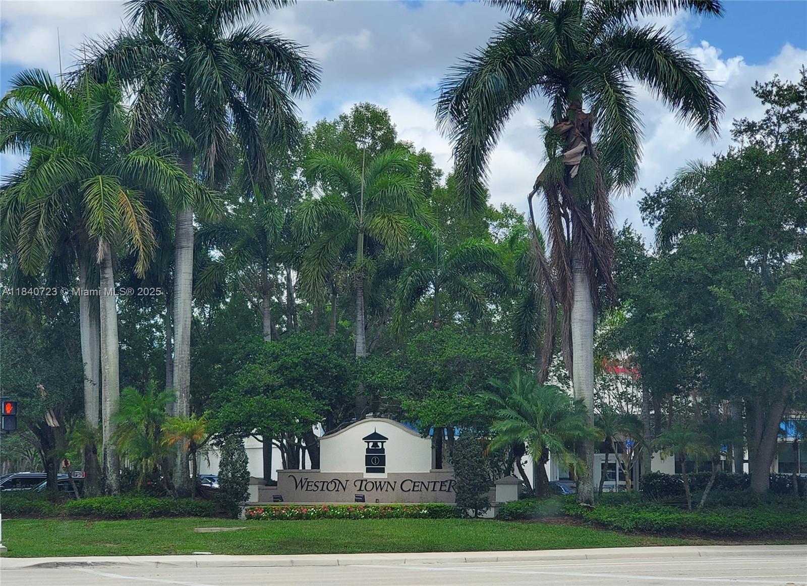 COUNTRY ISLES - Residential