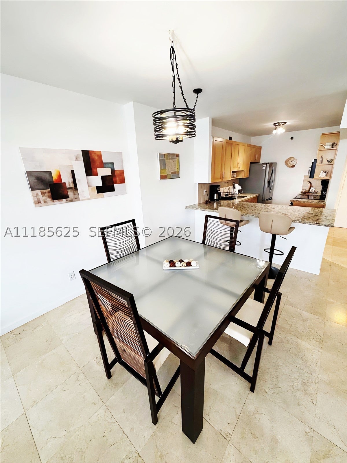 100 Lincoln Rd 1243