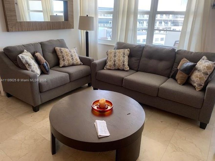 Very nice one bedroom/1bath remodeled unit with ocean view in the famous Decoplage Condominium. Fully furnished all utilities included and 1 free Valet. Short/Long term allowed. Lease less than 6 month and one day a 14%tax must be added as required by law. best location in South Beach! cable/Internet/Wi-Fi and one free valet parking, included.   Minimum lease period permitted in building is 30 days.

    SHORT OR LONG TERM.    CHECK WITH AGENT FOR AVAILABILITY AND RATE.