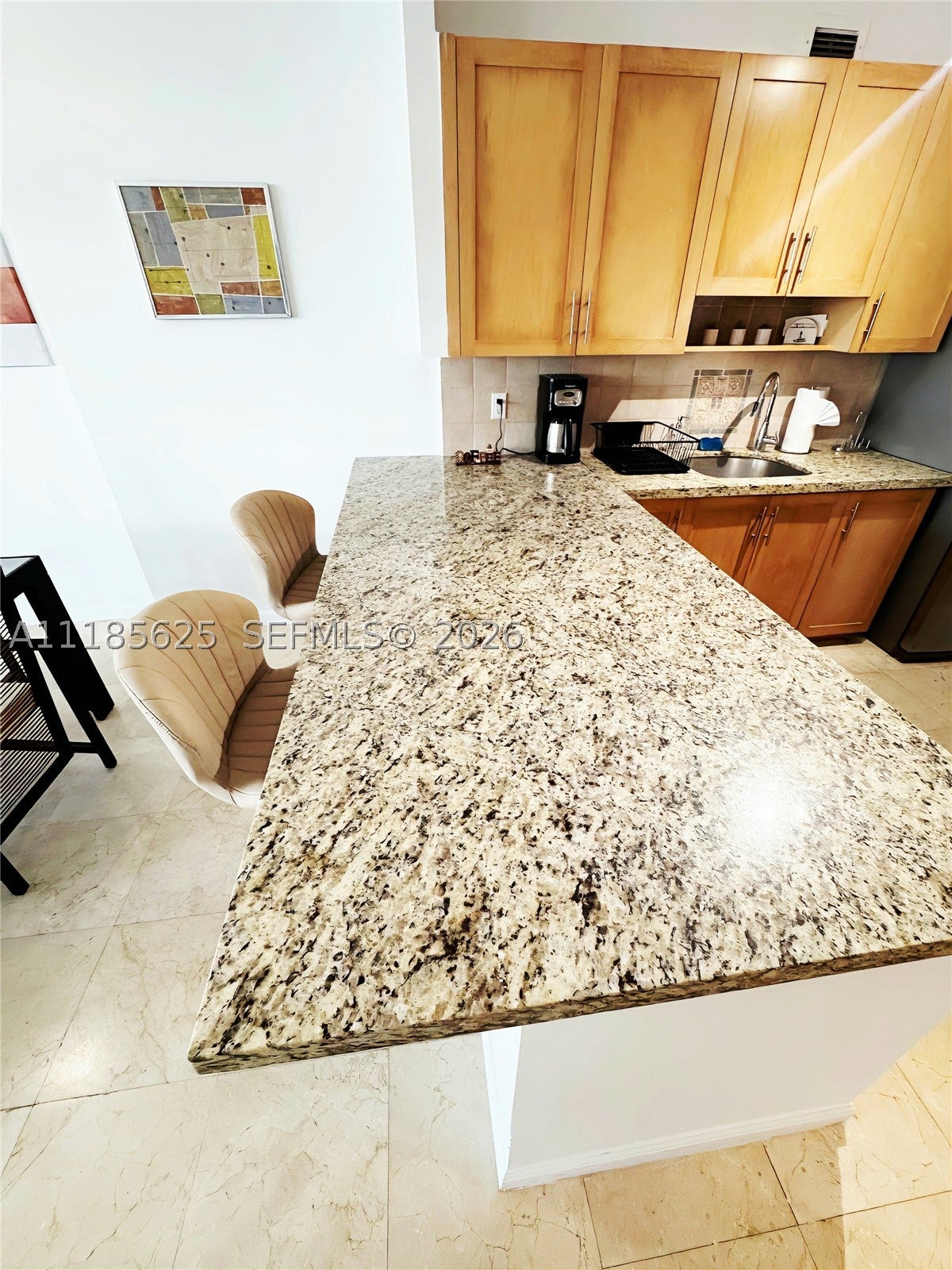 100 Lincoln Rd 1243