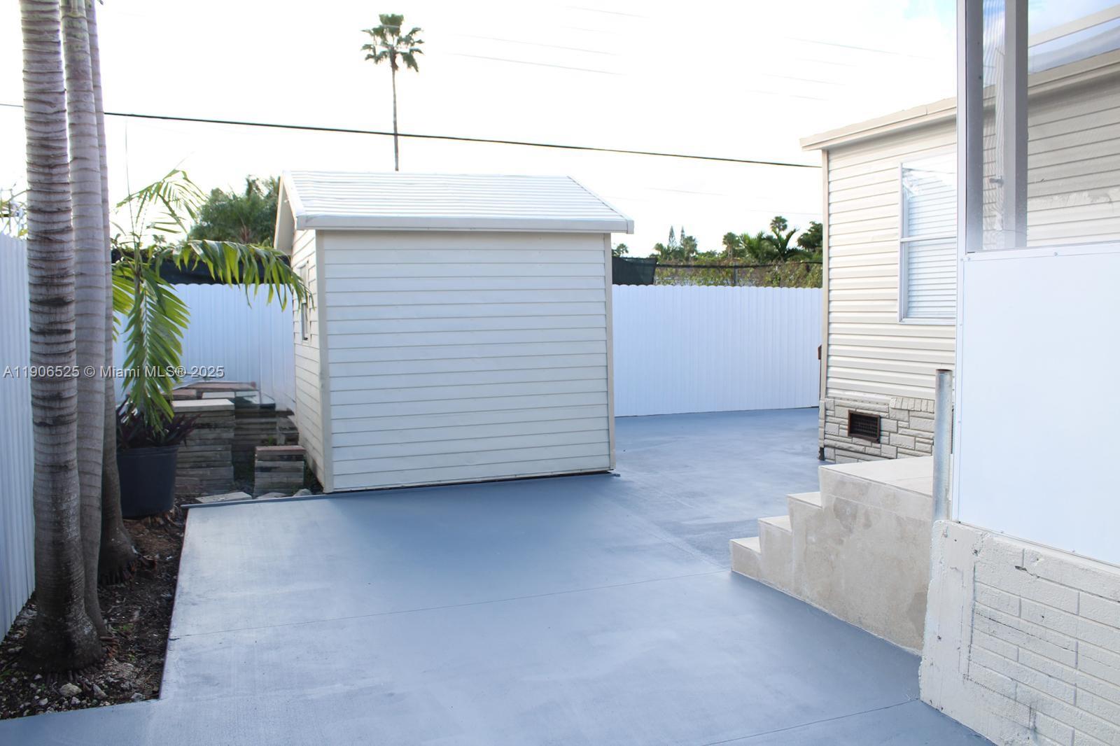 COCOWALK ESTATES - Residential