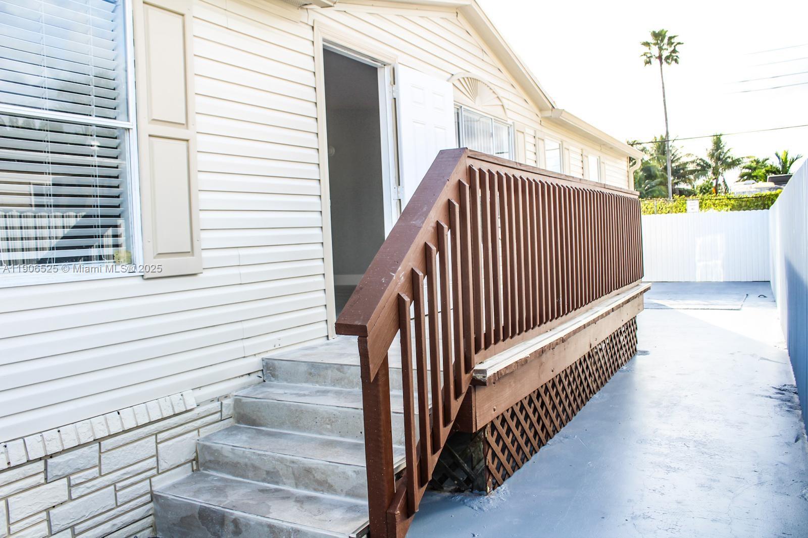 COCOWALK ESTATES - Residential