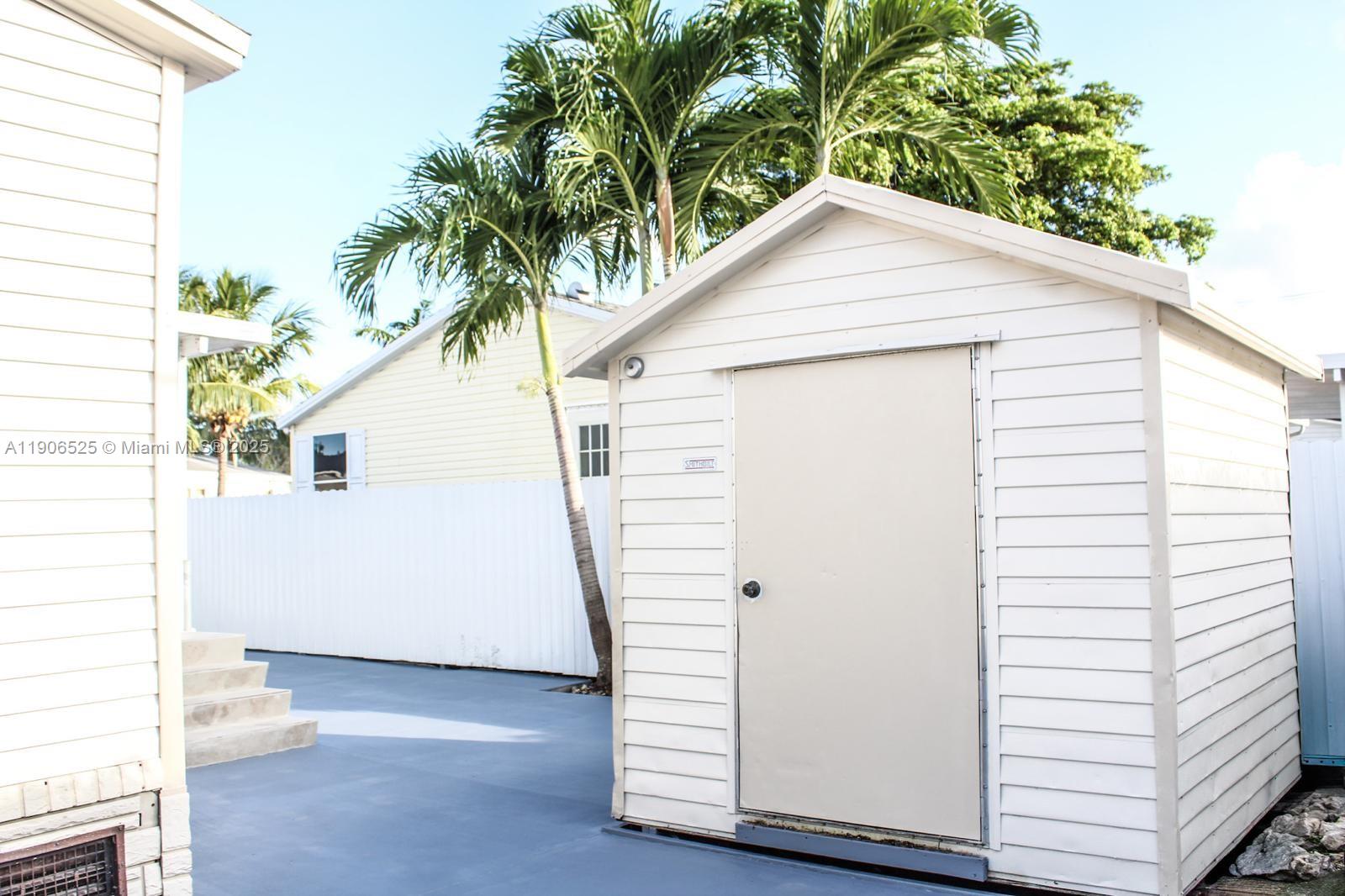 COCOWALK ESTATES - Residential