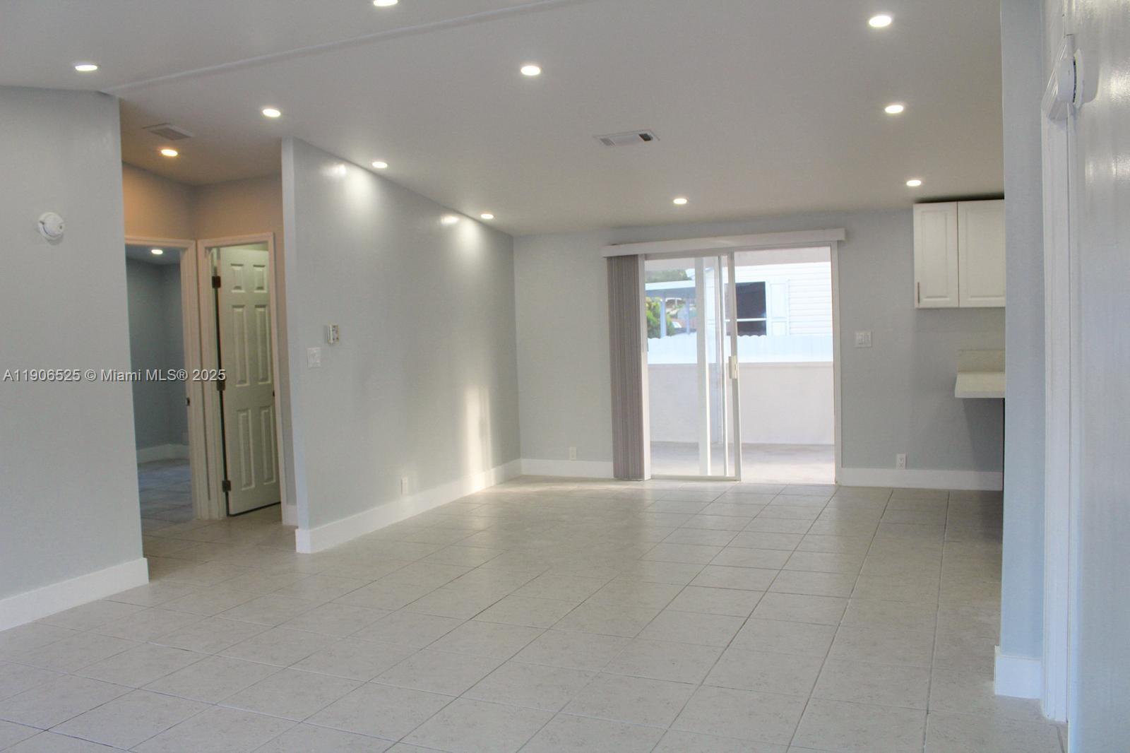 COCOWALK ESTATES - Residential