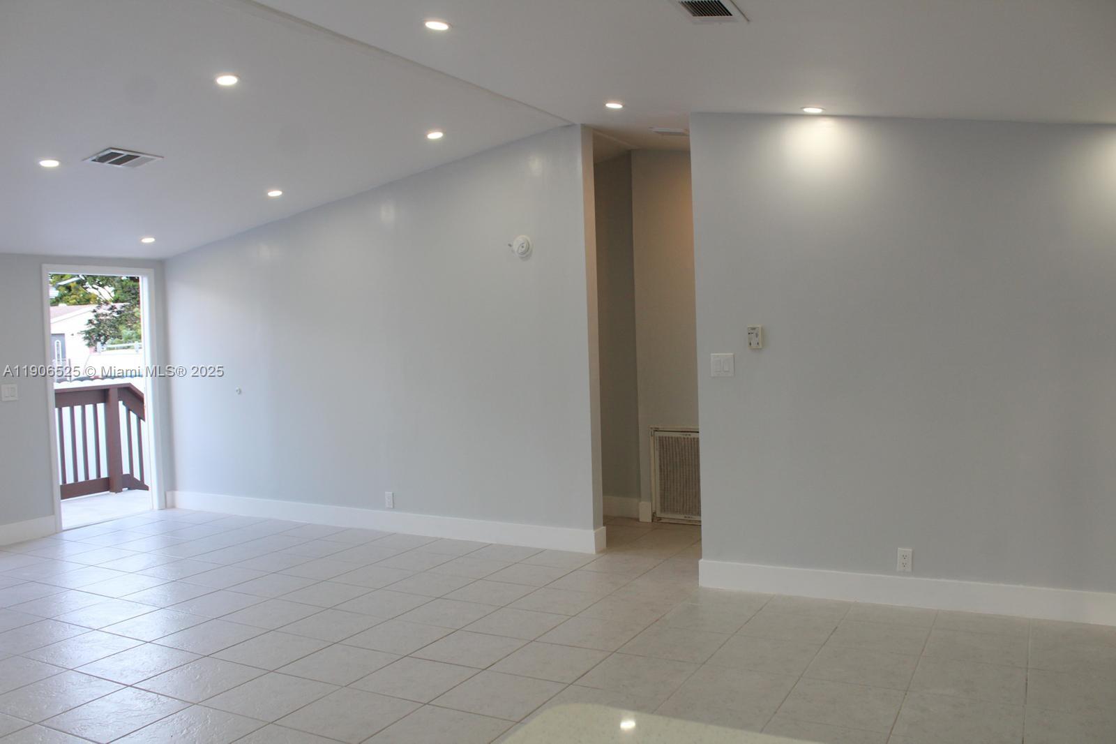 COCOWALK ESTATES - Residential