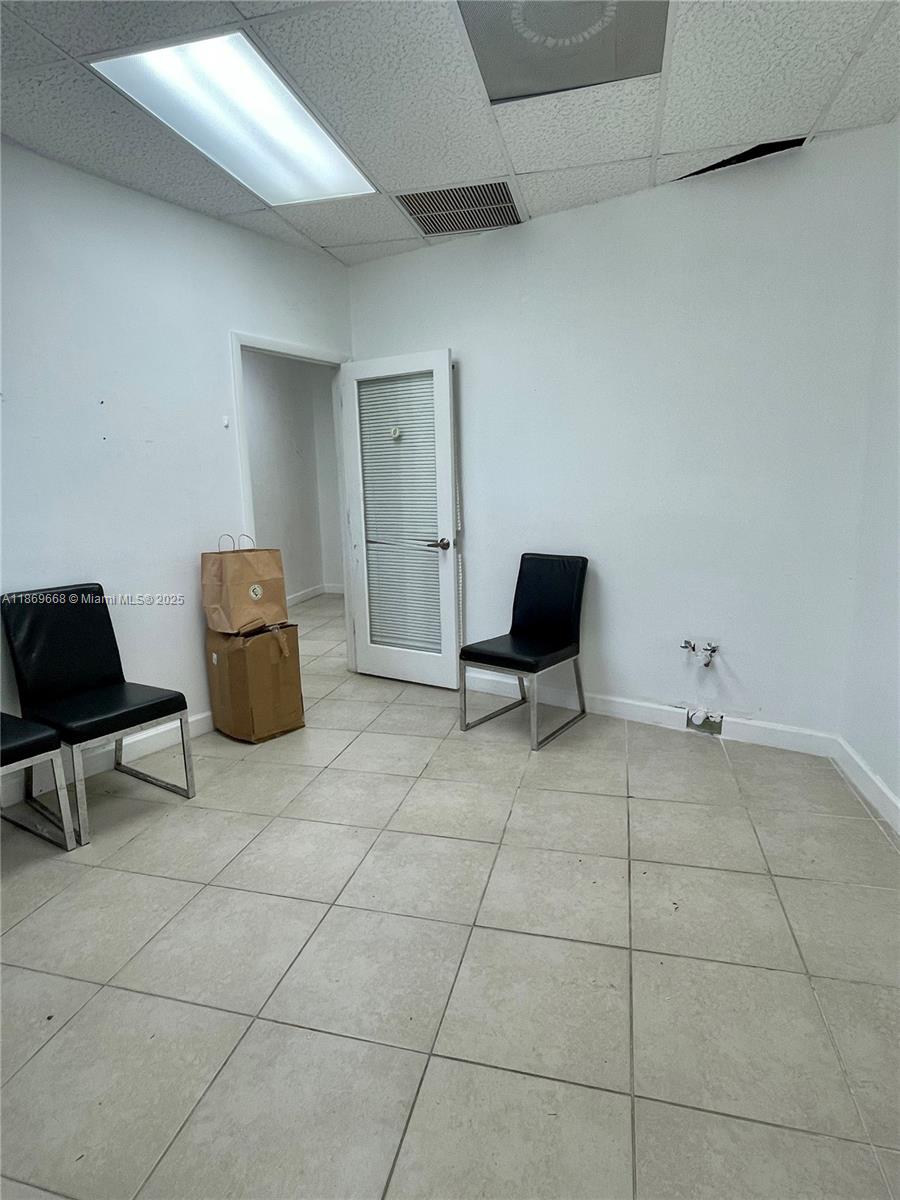 18319 W Dixie Hwy 206