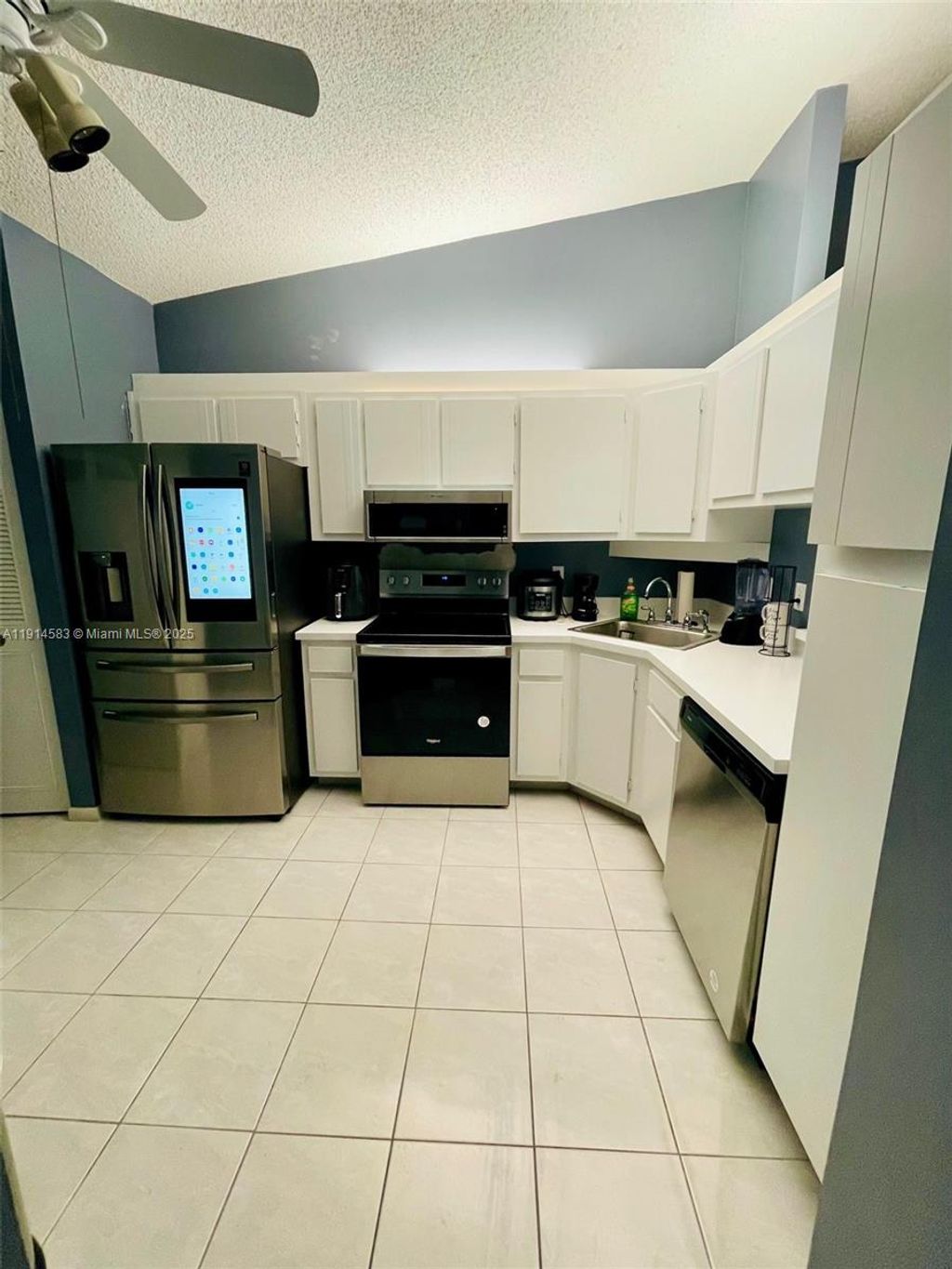 Photo of 1025 Green Pine Blvd #B, West Palm Beach, FL 33409 (MLS # A11914583)