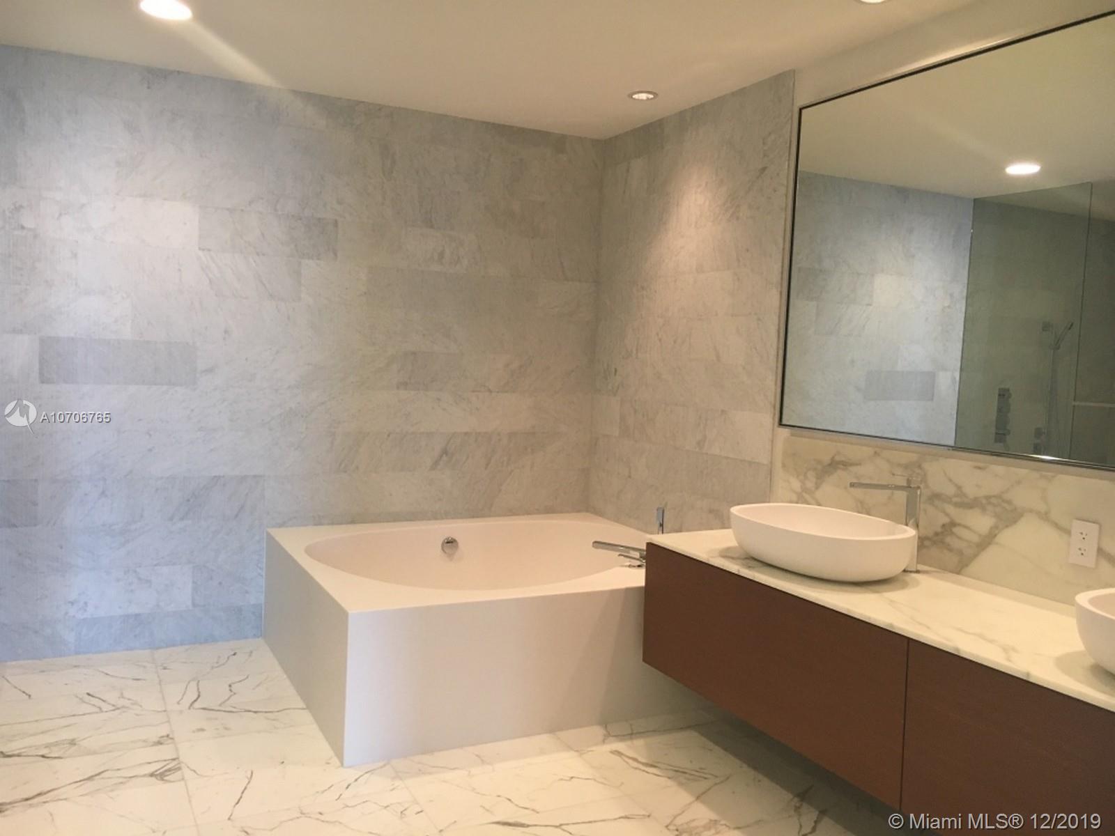 OCEANA BAL HARBOUR CONDO - Residential
