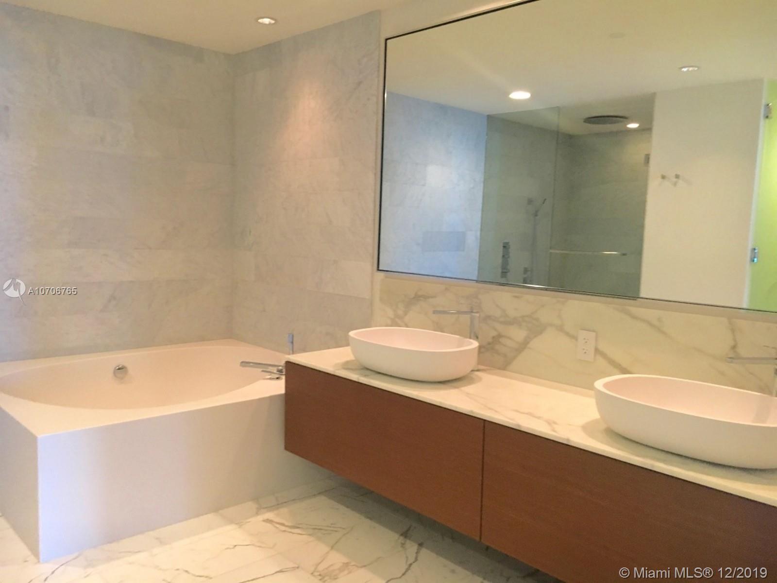 OCEANA BAL HARBOUR CONDO - Residential