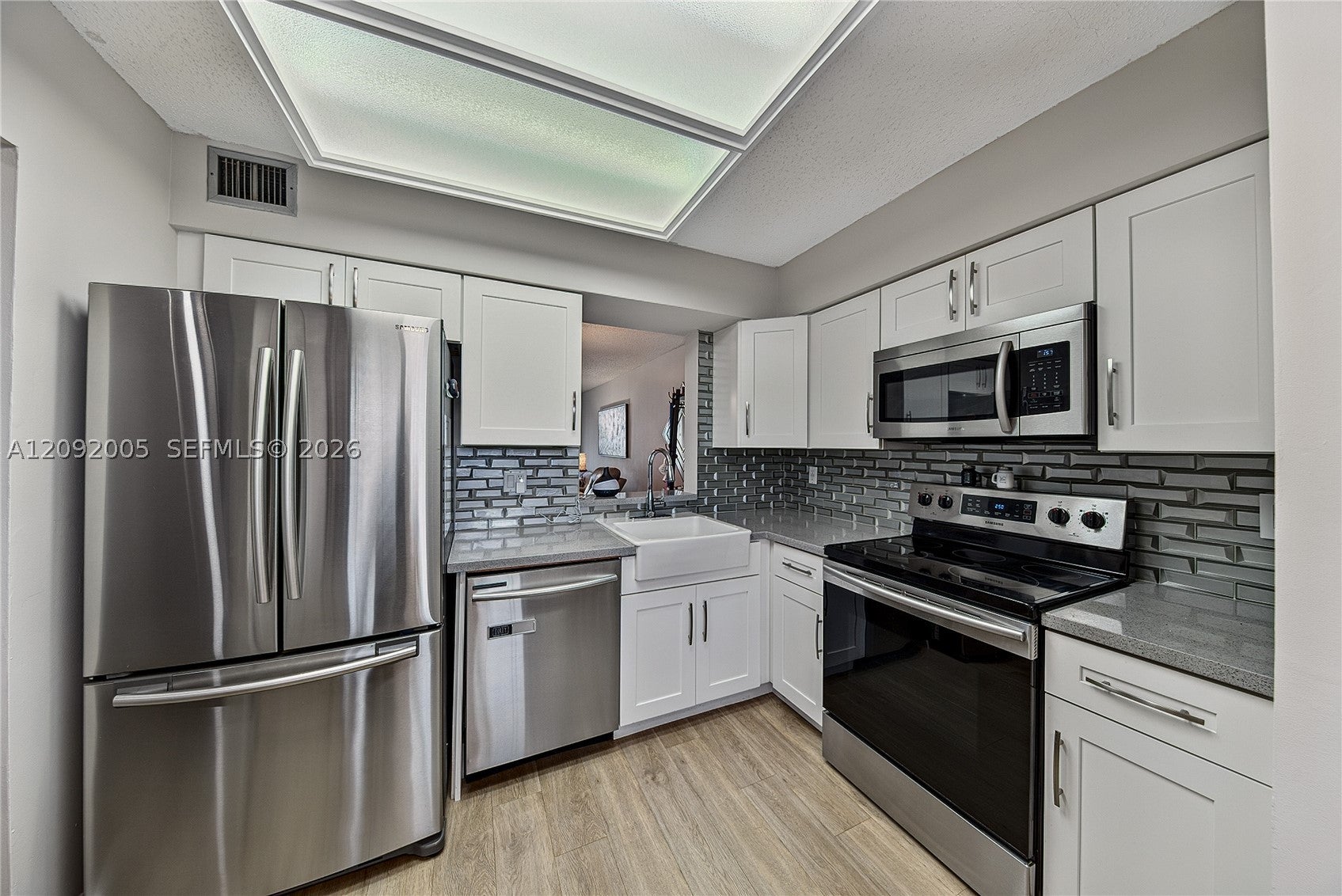 View photos, virtual tours, details... 7301 NW 1st St 401