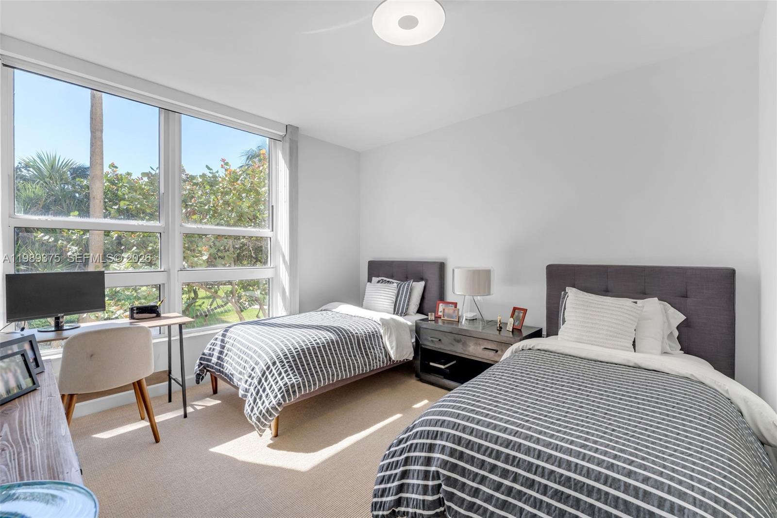 GRAND BAY TOWER CONDO - Residential