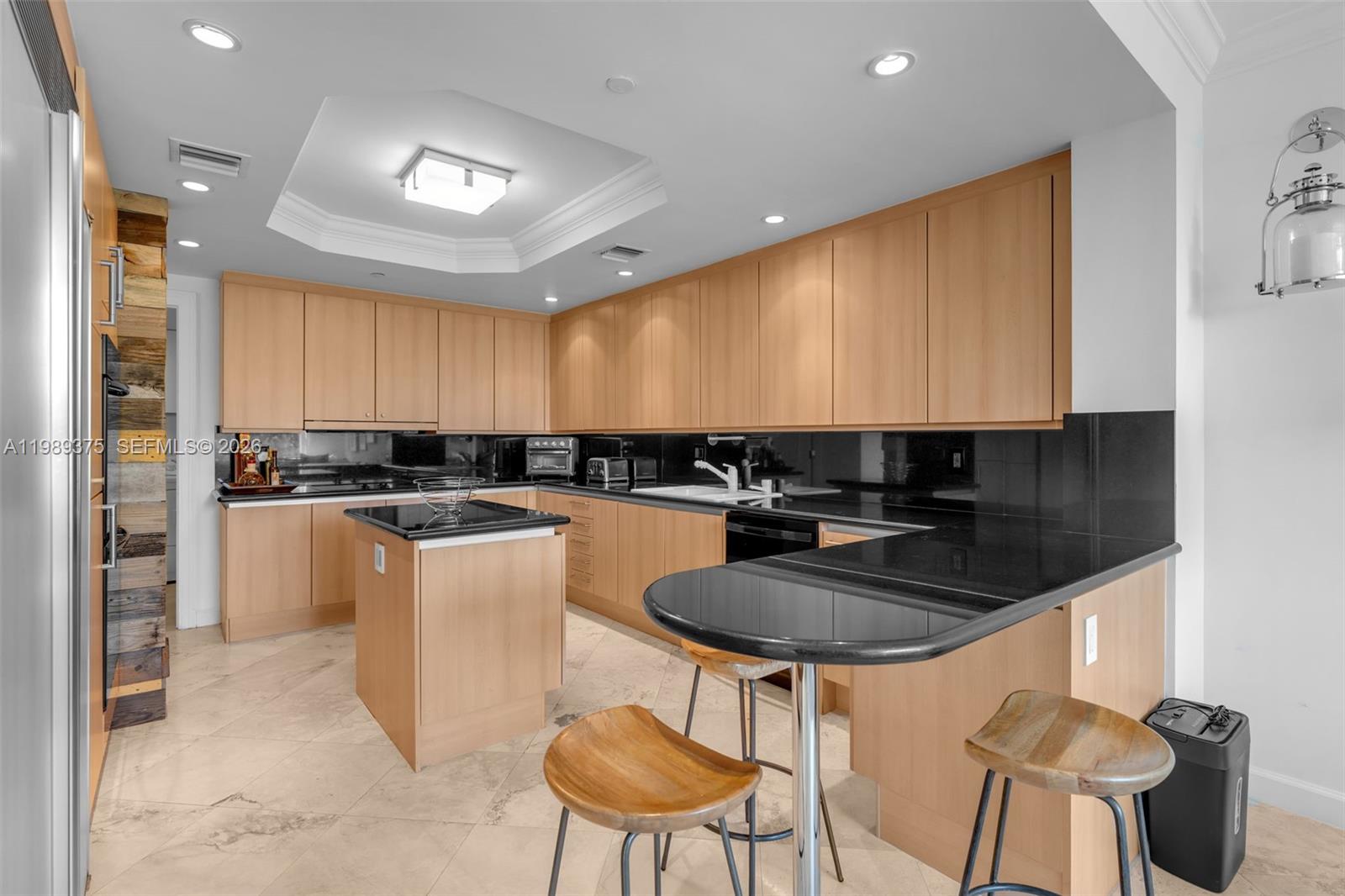 GRAND BAY TOWER CONDO - Residential