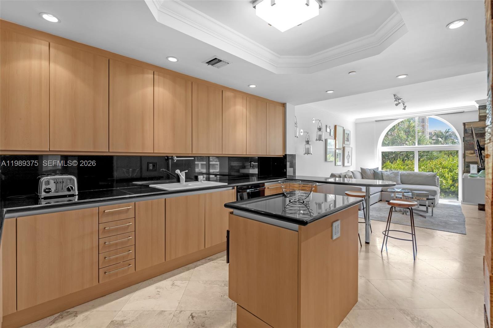 GRAND BAY TOWER CONDO - Residential