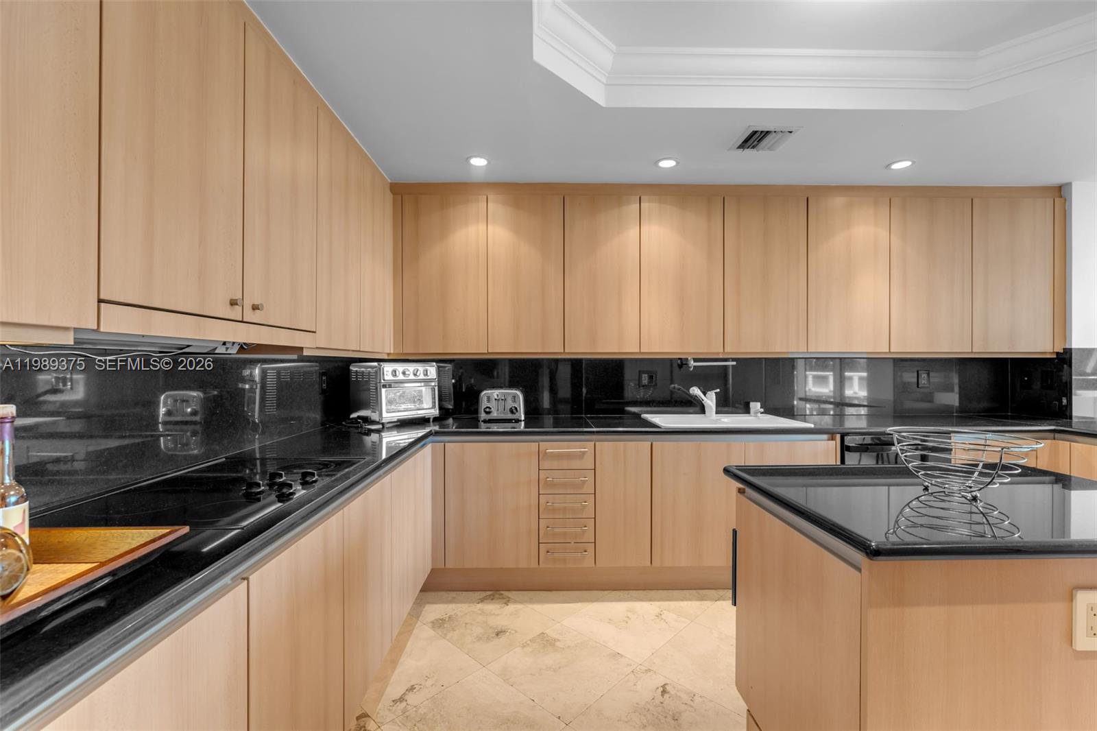 GRAND BAY TOWER CONDO - Residential