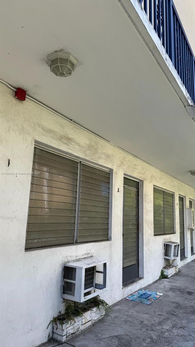 THE BEVERLY ARMS CONDO - Residential Lease