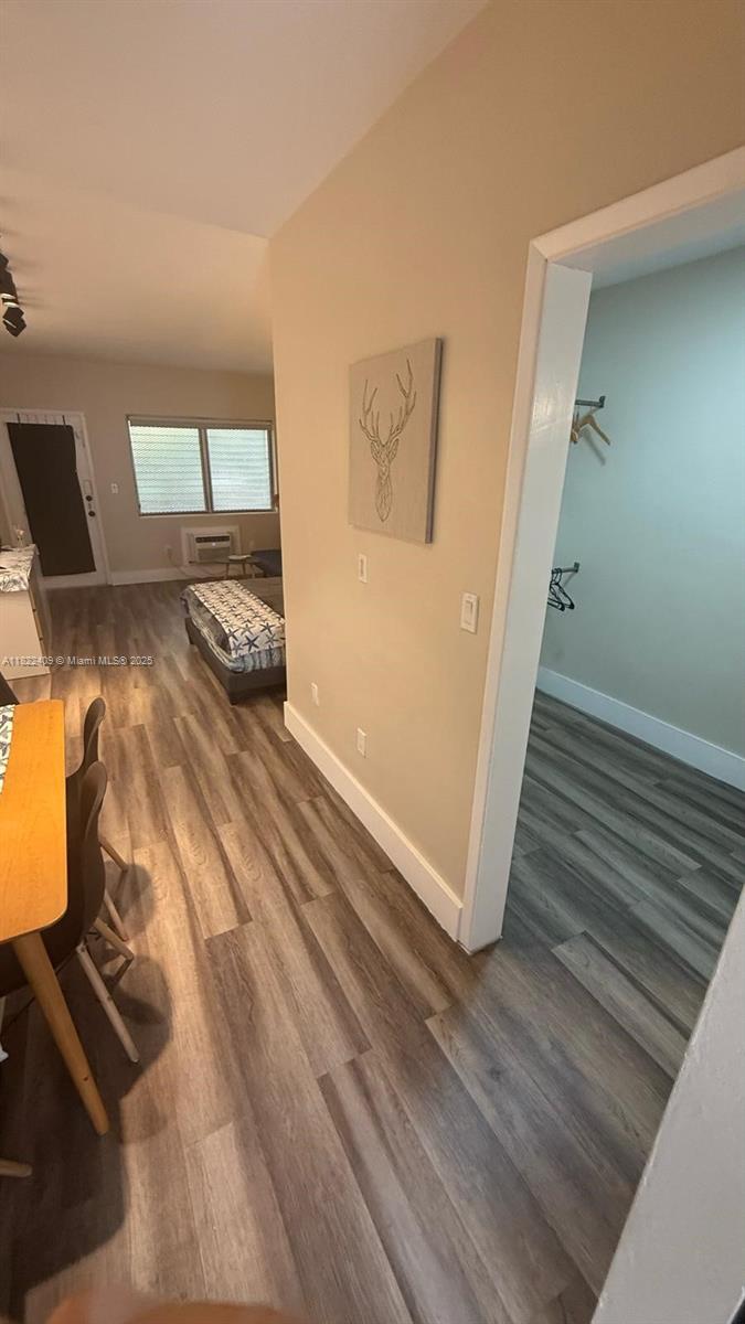 THE BEVERLY ARMS CONDO - Residential Lease