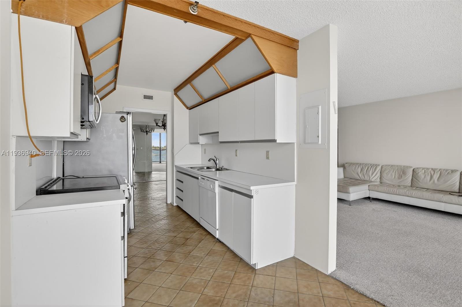 TURNBERRY ISLE CONDO - Residential