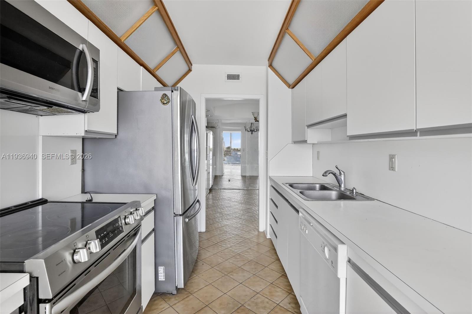 TURNBERRY ISLE CONDO - Residential