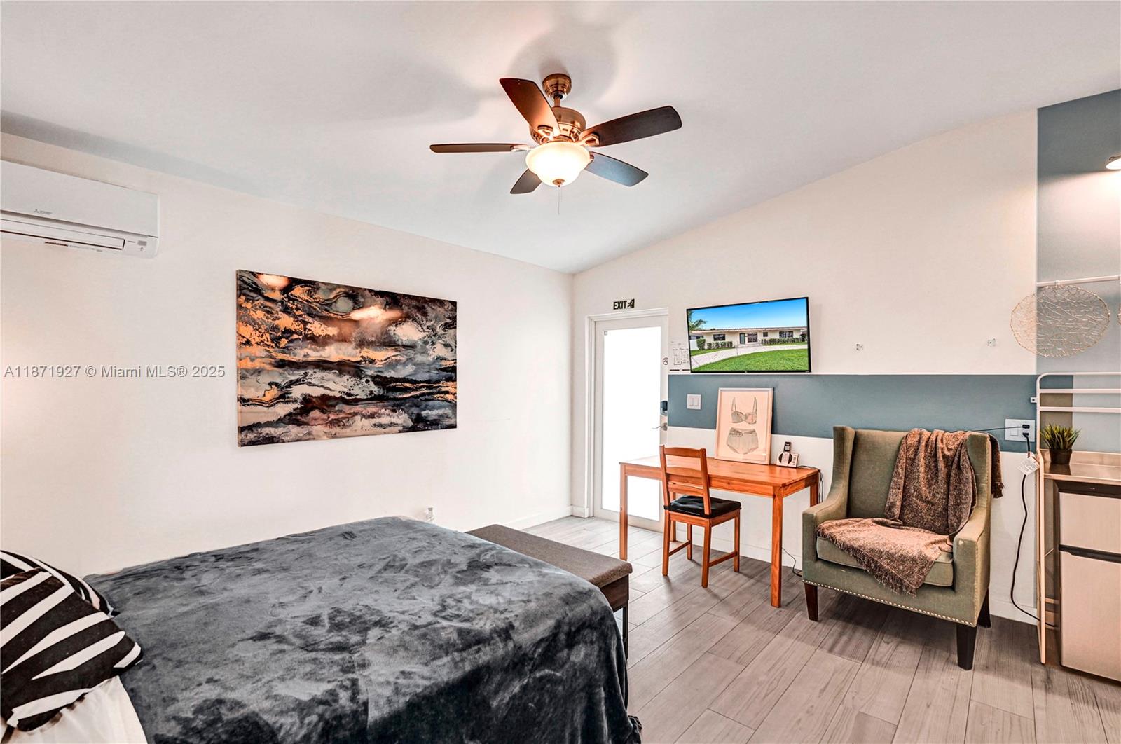 HOLLYWOOD SOUTH SIDE ADD - Residential Lease