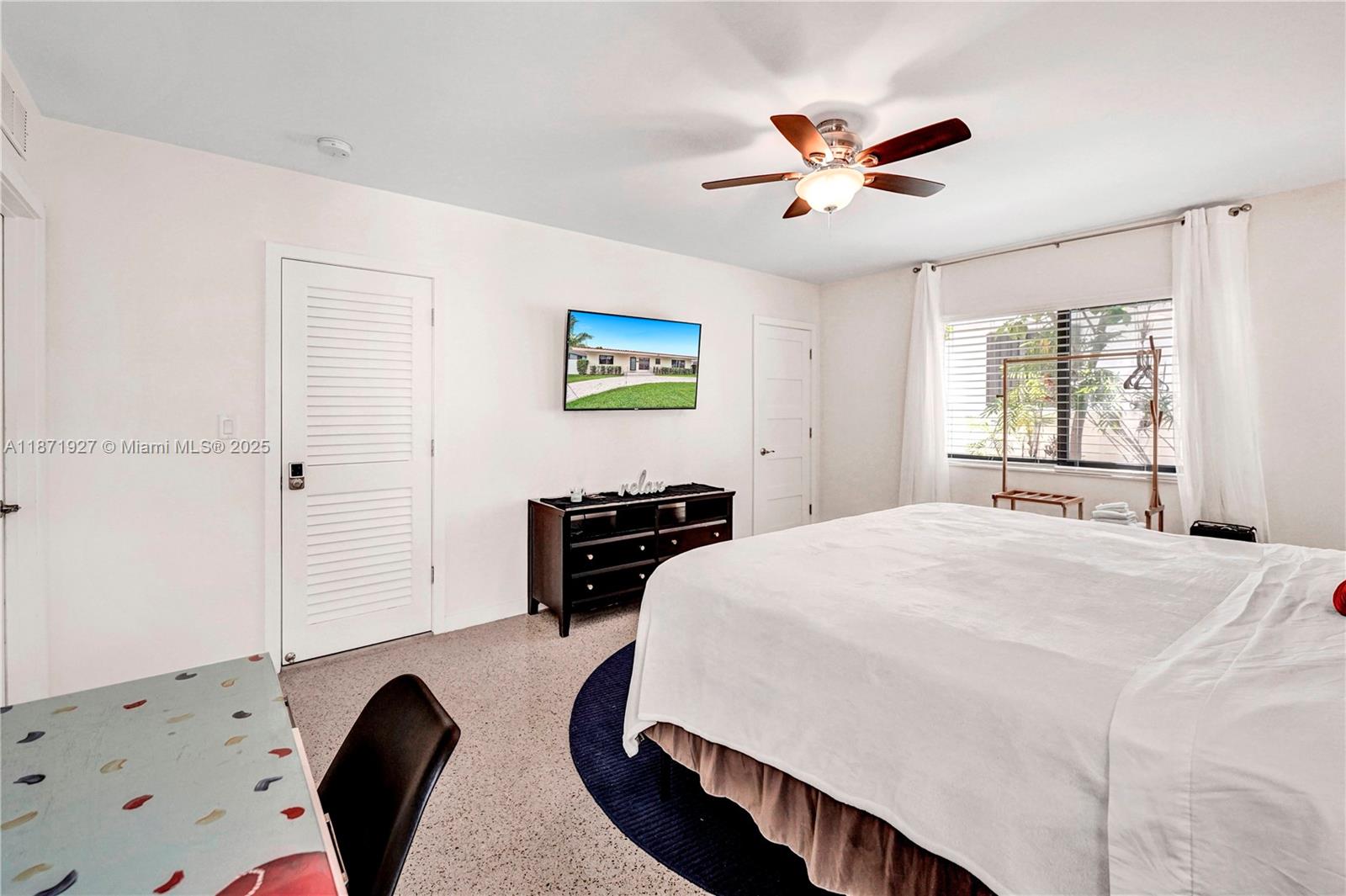 HOLLYWOOD SOUTH SIDE ADD - Residential Lease