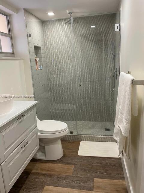 NO 8 PALM-AIRE COUNTRY CL - Residential Lease