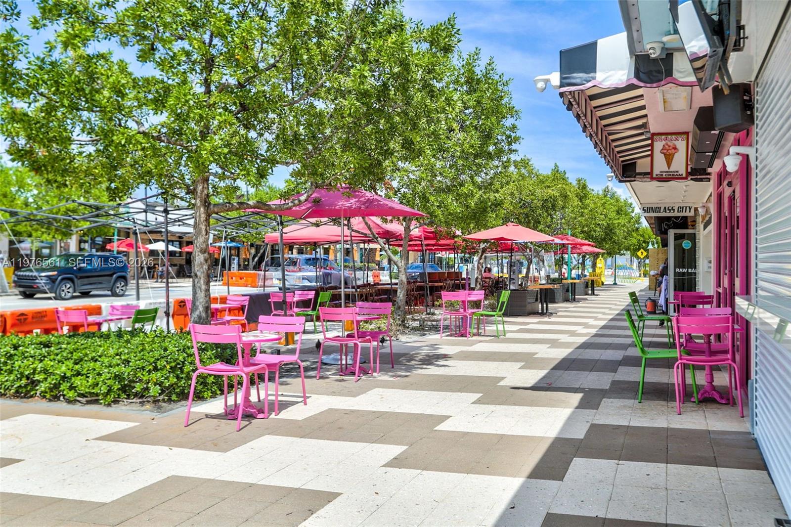 GALLEON CONDO - Residential