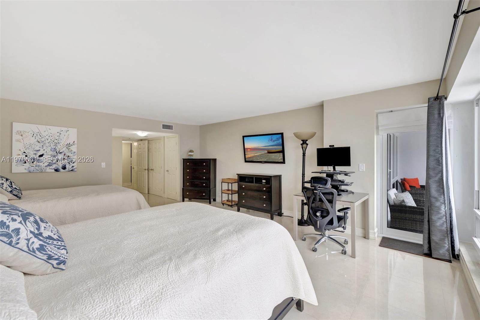 GALLEON CONDO - Residential