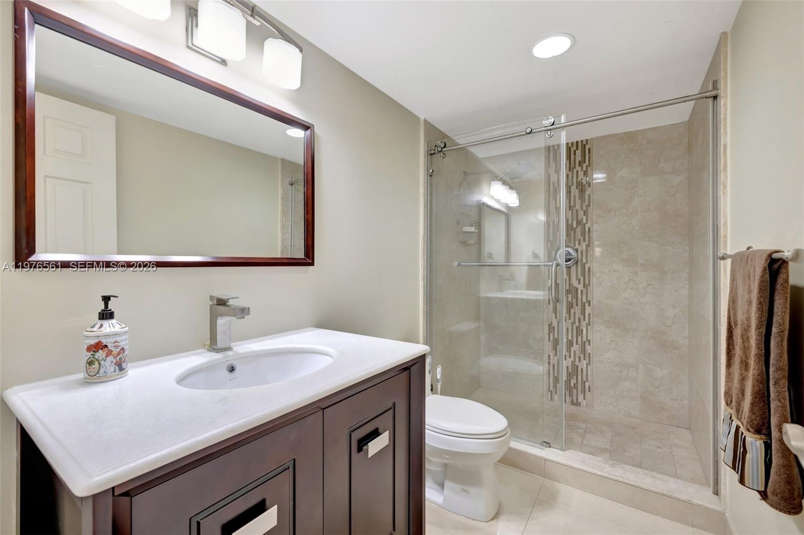 GALLEON CONDO - Residential