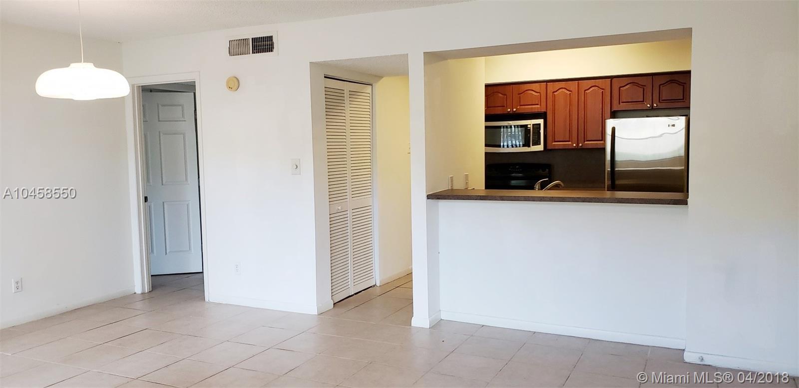 HOLLYWOOD PARC CONDO - Residential Lease