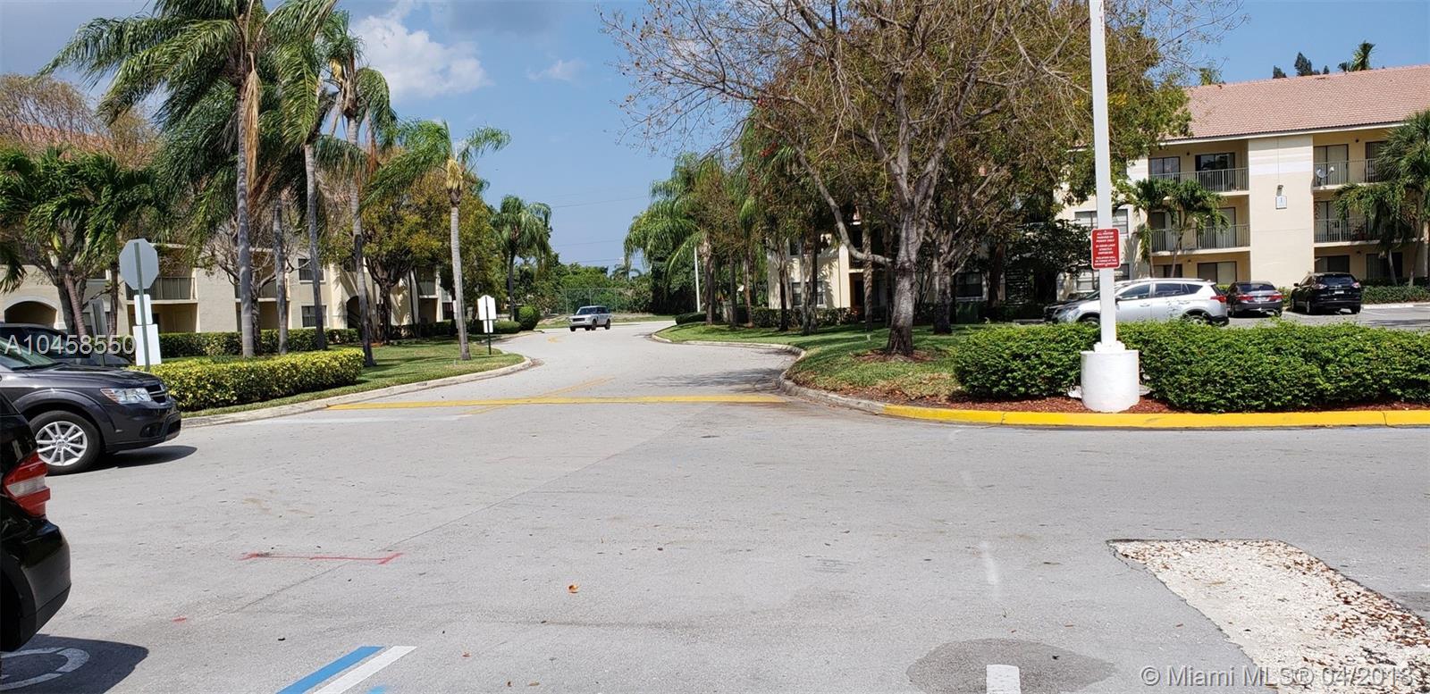 HOLLYWOOD PARC CONDO - Residential Lease