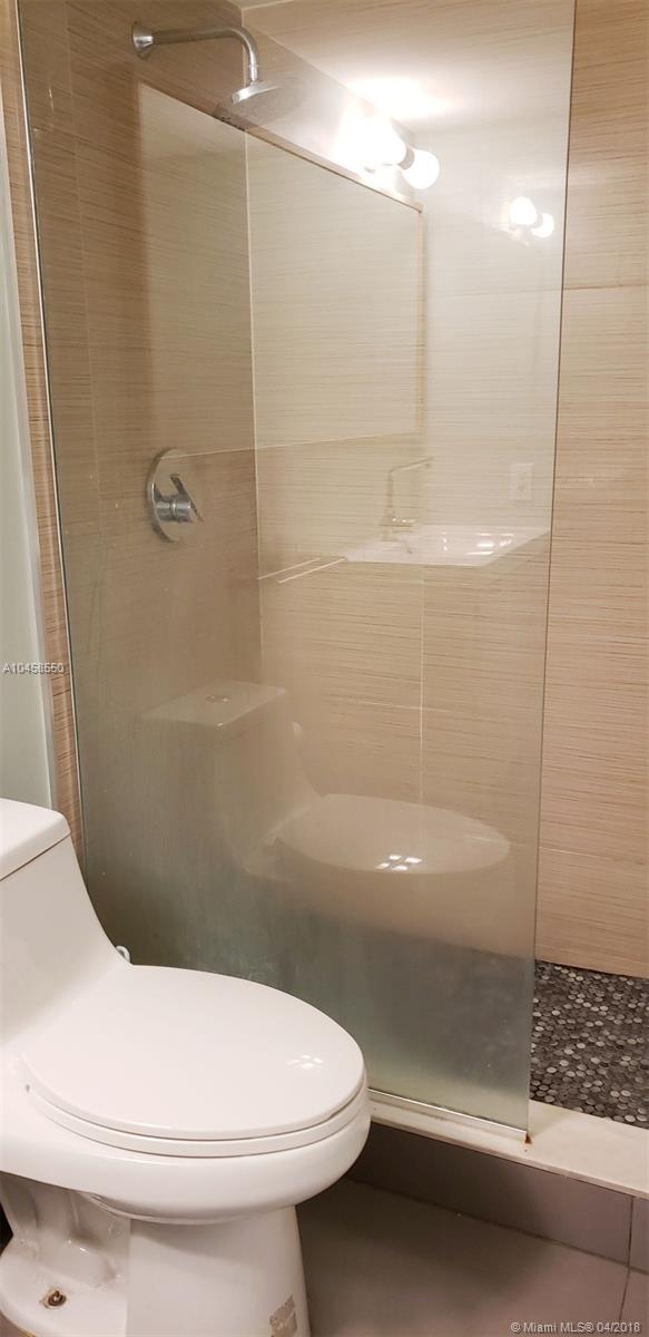 HOLLYWOOD PARC CONDO - Residential Lease