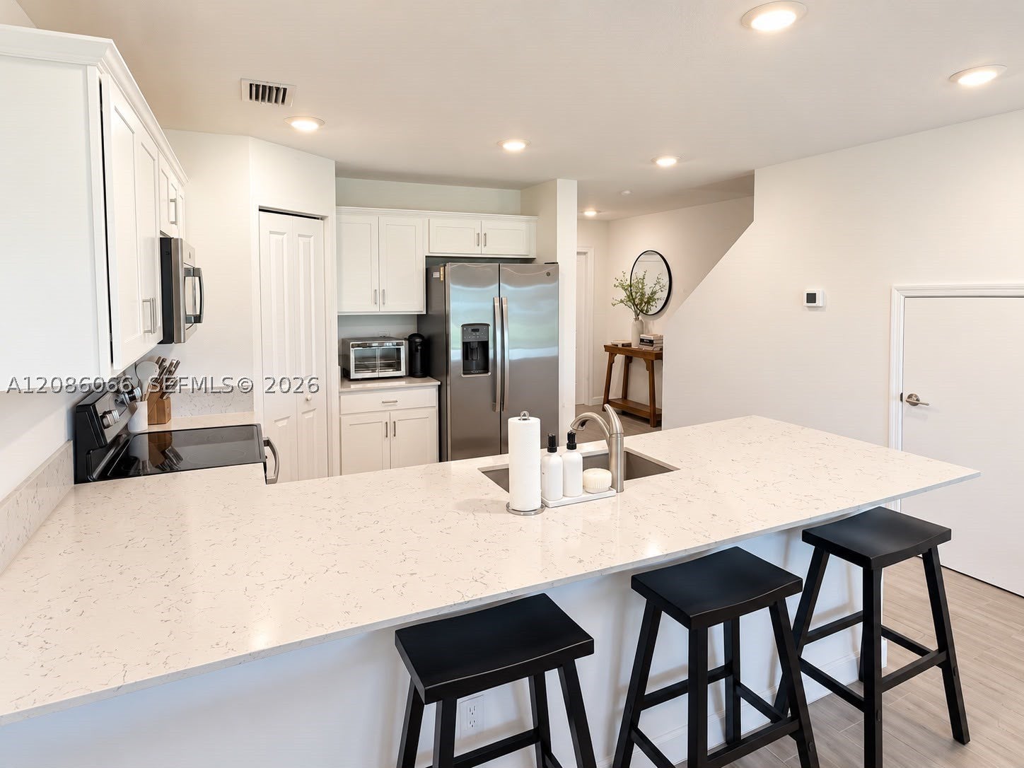 5013 Woods Edge Cir