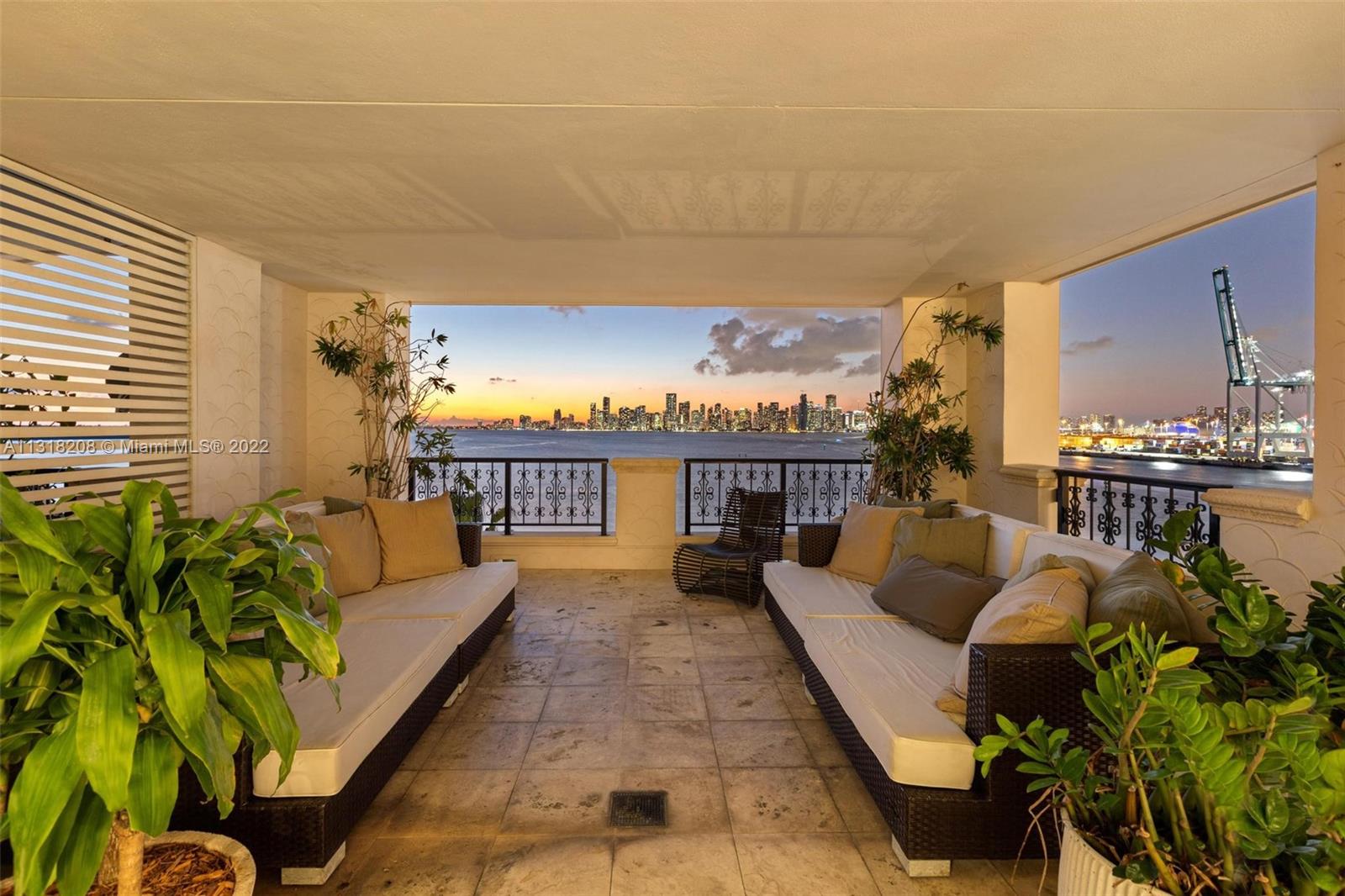 BAYVIEW FISHER ISL CONDO - Residential