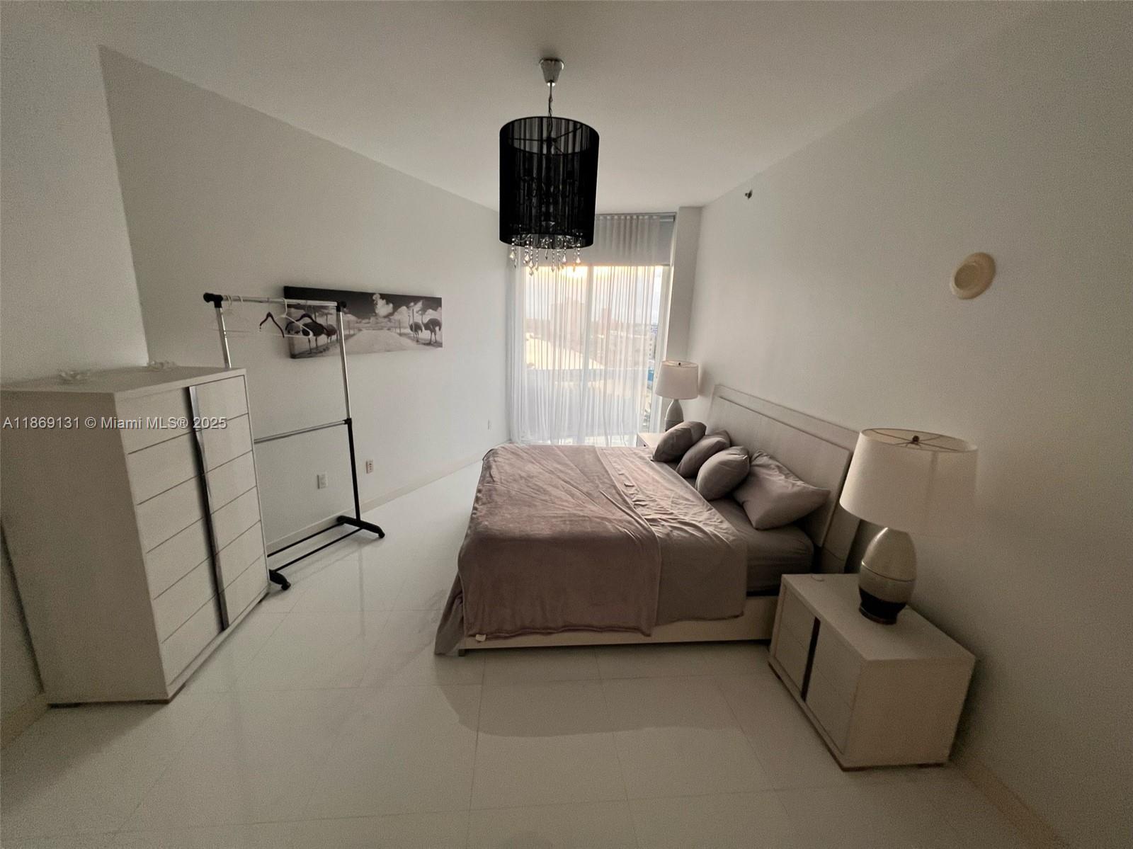 TDR TOWER III CONDO - Residential Lease